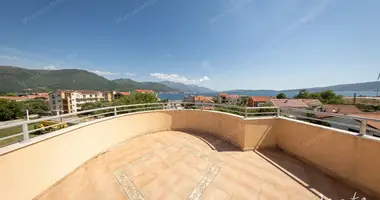 Квартира 2 спальни в Херцег-Нови, Черногория