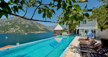 Villa 4 bedrooms in Kostanjica, Montenegro