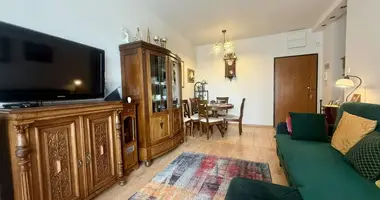 Квартира 2 комнаты в Лодзь, Польша