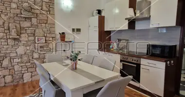 Apartamento 3 habitaciones en Sisan, Croacia