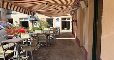 Restaurant, Café 173 m² in Koper, Slowenien