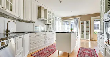 Haus 5 zimmer in Verwaltungsgemeinschaft Helsinki, Finnland