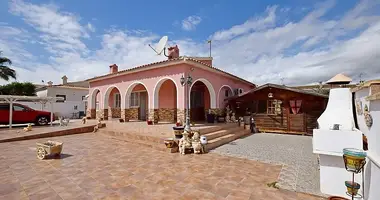 Villa 3 chambres avec Meublesd, avec Climatiseur, avec Terrasse dans Orihuela, Espagne