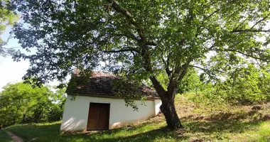 Участок земли в Belvardgyula, Венгрия