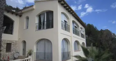 Villa 4 bedrooms in Izhevsk, Russia
