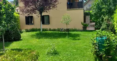 Casa 3 habitaciones en Cetinje, Montenegro