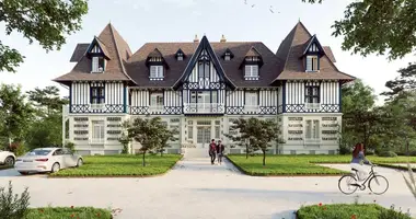 3 bedroom apartment in Metropolitan France, France