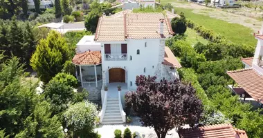 Villa 5 chambres avec Fenêtres double vitrage, avec Balcon, avec Meublesd dans Municipality of Velo and Vocha, Grèce
