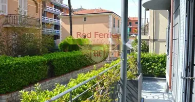 2 bedroom apartment in Bordighera, Italy