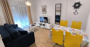 Apartamento 1 habitacion con Garaje, con Vista del patio en Budva, Montenegro