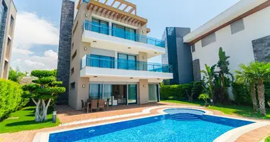 Villa 6 rooms with Elevator, with Sea view, with Swimming pool in Alanya, Turkey