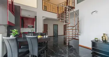 Apartamento 6 habitaciones en Varsovia, Polonia