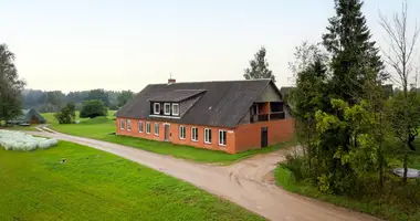 Dochodowa nieruchomość 610 m² w Lielstraupe, Łotwa