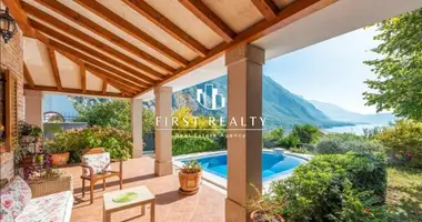 Villa 4 bedrooms with Balcony, with Furnitured, with Air conditioner in Donji Orahovac, Montenegro