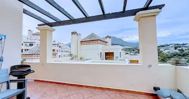 3 bedroom apartment in Estepona, Spain