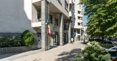 Propiedad comercial 74 m² en Varsovia, Polonia