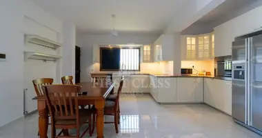 4 bedroom house in Parekklisia, Cyprus