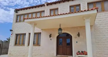 Haus 5 Schlafzimmer in Oroklini, Zypern