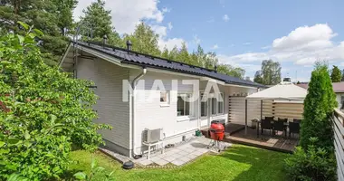 2 bedroom house in Helsinki sub-region, Finland