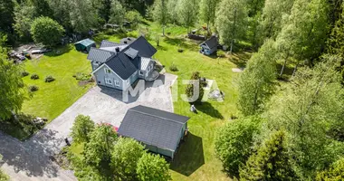 Haus 5 zimmer in Kuopio sub region, Finnland
