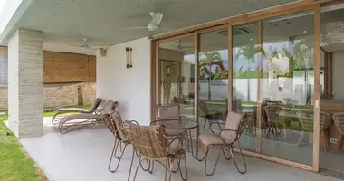 Villa 4 chambres dans Cemagi, Indonésie