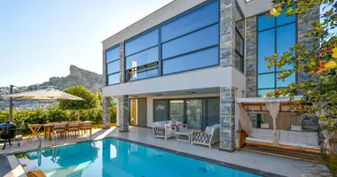 Villa 4 chambres dans Gundogan, Turquie