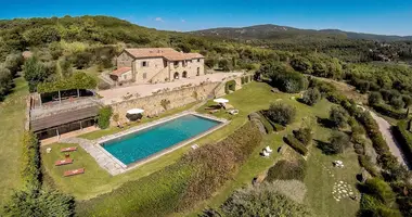 Villa 8 bedrooms in Tuoro sul Trasimeno, Italy