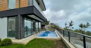 Villa 4 Zimmer mit Parkplatz, mit Schwimmbad in Alanya, Türkei