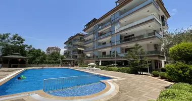 Doppelhaus 5 Zimmer mit Parkplatz, mit Schwimmbad, mit Sauna in Alanya, Türkei