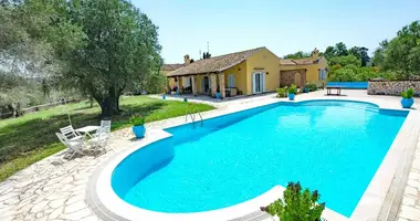 Villa 7 Zimmer mit Meerblick, mit Schwimmbad, mit Bergblick in Gouvia, Griechenland