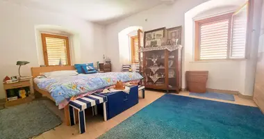 Apartamento 5 habitaciones en Kotor, Montenegro