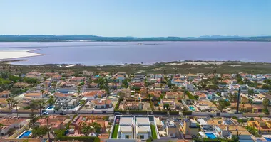 Casa 4 habitaciones en Torrevieja, España