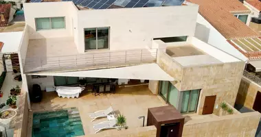 Villa 4 bedrooms with Balcony, with Air conditioner, with parking in San Pedro del Pinatar, Spain