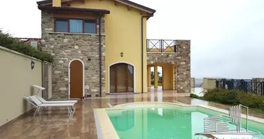 Villa  mit Parkplatz, mit Balkon, mit Klimaanlage in Castrocaro Terme e Terra del Sole, Italien