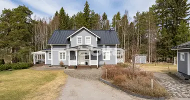 Casa 5 habitaciones en Raahe, Finlandia