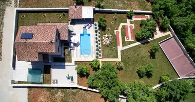 Villa 5 rooms in Stokovci, Croatia