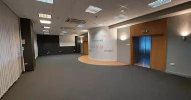 Oficina 1 000 m² en Varsovia, Polonia