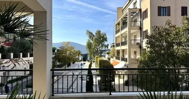 Apartamento 2 habitaciones en Tivat, Montenegro