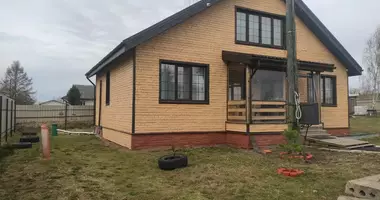 Casa 4 habitaciones en Novosvetskoe selskoe poselenie, Rusia