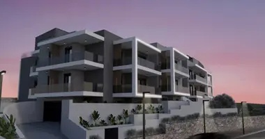 Apartamento 5 habitaciones en Rétino, Grecia