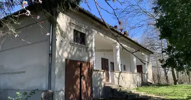 4 room house in Lajosmizse, Hungary