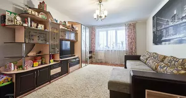 Apartamento 3 habitaciones en Sienica, Bielorrusia