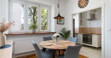 Квартира 2 комнаты в Варшава, Польша