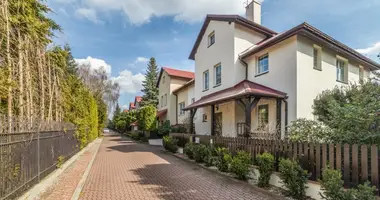 9 room house in Bielawa, Poland