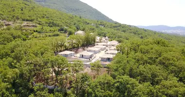 Коммерческое помещение 6 573 м² в Зупцы, Черногория