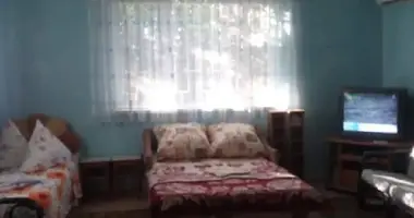 Haus 4 Zimmer in Karolino-Bugas, Ukraine