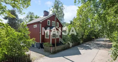 3 bedroom house in Helsinki sub-region, Finland