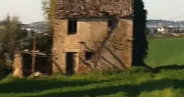 Casa 8 habitaciones en Terni, Italia