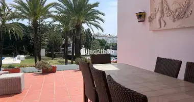 4 bedroom apartment in Marbella, Spain