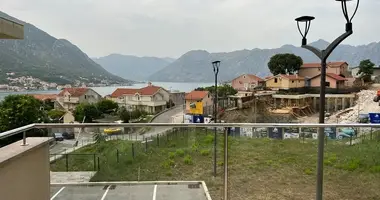 Wohnung 2 Schlafzimmer in Dobrota, Montenegro